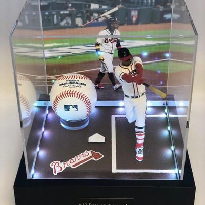 BALL DISPLAY  WITH RONALD ACUNA JR