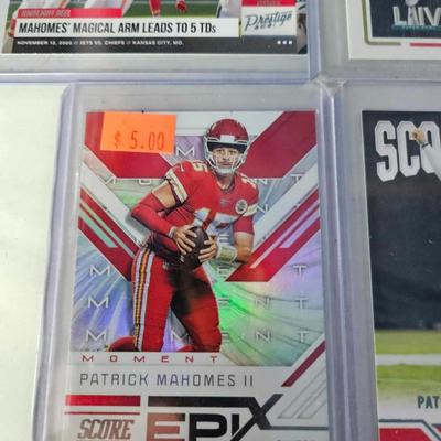 Lot of 5 Patrick Mahomes II cards