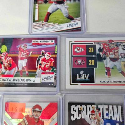 Lot of 5 Patrick Mahomes II cards
