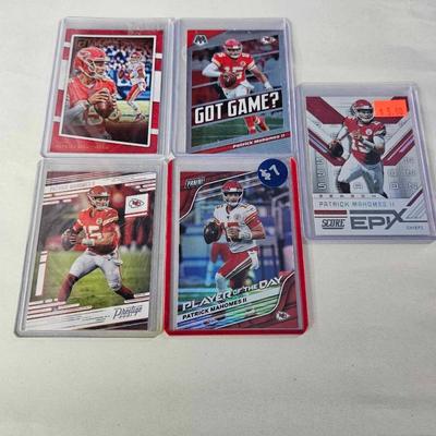 Lot of 5 Patrick Mahomes II cards