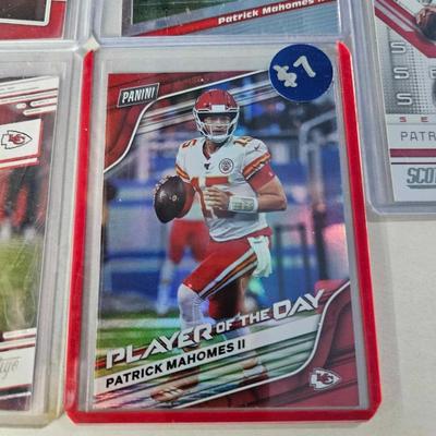 Lot of 5 Patrick Mahomes II cards