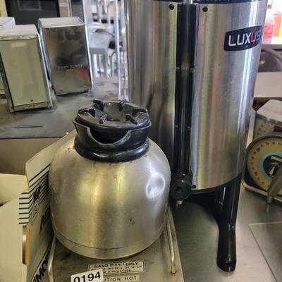 Fetco & Luxus coffee warmers and coffee pots