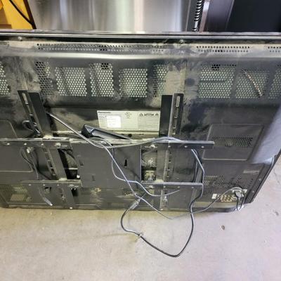 48" Panasonic TV
