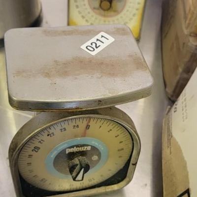 Pound and ounce scales
