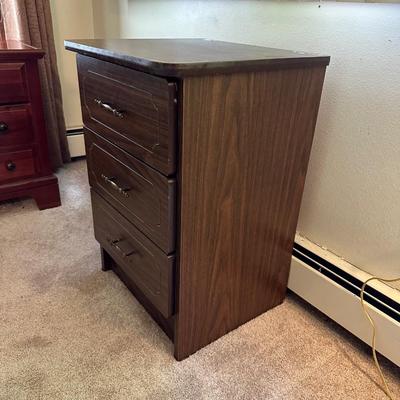 3 DRAWER NIGHT STAND WITH ADJUSTABLE LAMP