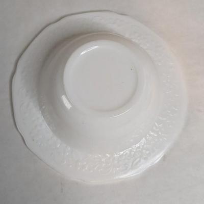 Indiana Glass Orange Blossom Milk Glass Dish Set