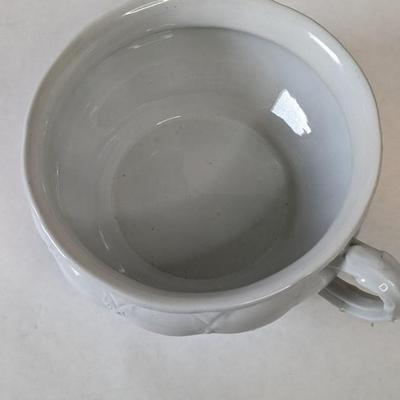 J & G Meakin Ironstone Chamber Pot