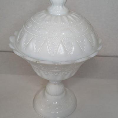 Kemple Lace Milk Glass Assortment