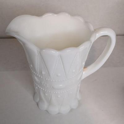 Kemple Lace Milk Glass Assortment