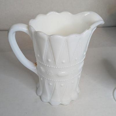 Kemple Lace Milk Glass Assortment