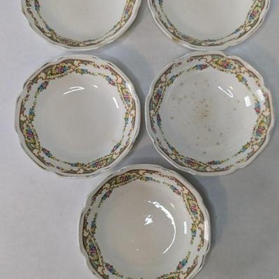 Mt. Clemens Mildred Pattern Dishware