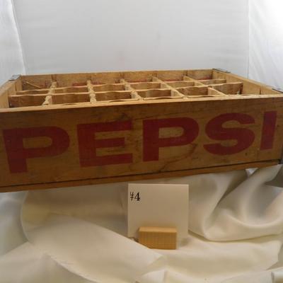 Vintage Wooden Pepsi Crate - Holds 24 Bottles 18.5