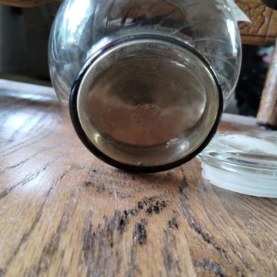 Glass vase with candle lid