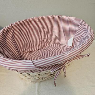 Bath Towels + Wicker Bath Accessories  (UB-JS)