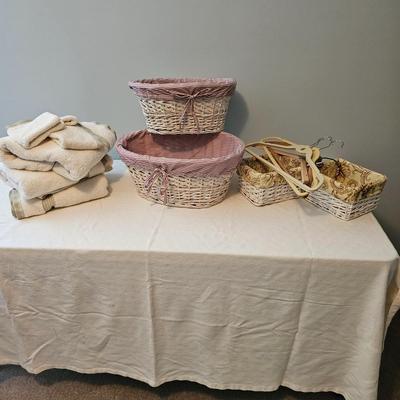 Bath Towels + Wicker Bath Accessories  (UB-JS)