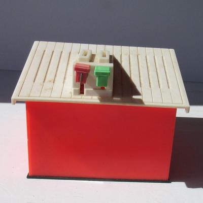 Vintage Matchbox Emergency Station Plastic Toy Building