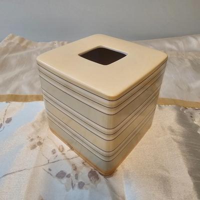 Shower Curtains, Hooks + Bath Accessories  (UB-JS)