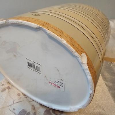 Shower Curtains, Hooks + Bath Accessories  (UB-JS)