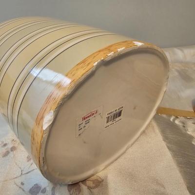 Shower Curtains, Hooks + Bath Accessories  (UB-JS)