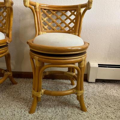 TABLE FOR TWO - VINTAGE RATTAN BAMBOO DINETTE TABLE