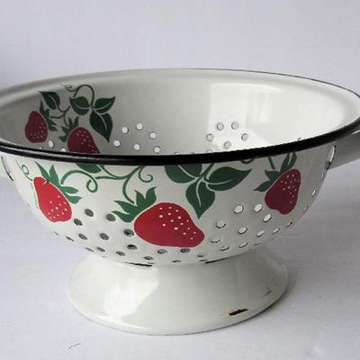 Lot 237:  Enamelware Kitchen Strainer, Strawberry Theme