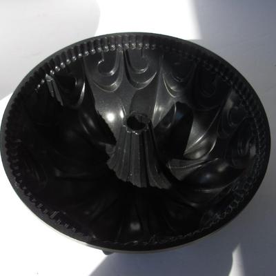 Lot 238:  Nordic Ware Good Quality Mold, Fleur de Lis Pattern