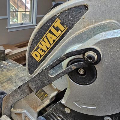 DeWalt 10" Compound Miter Saw + More  (BG-JS)