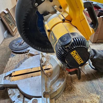 DeWalt 10" Compound Miter Saw + More  (BG-JS)