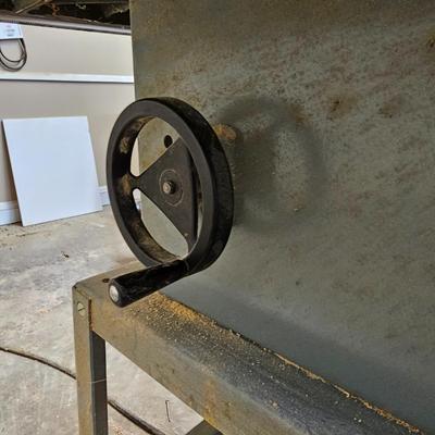 Delta Model 10 Contractors Table Saw (BG-JS)