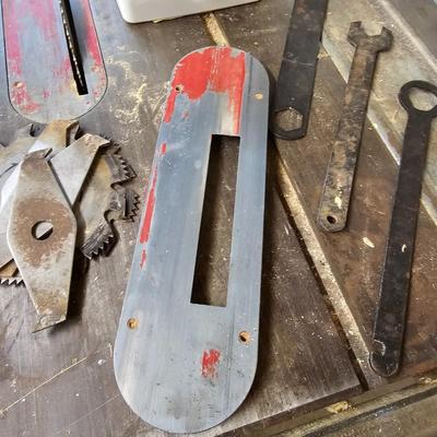 Delta Model 10 Contractors Table Saw (BG-JS)