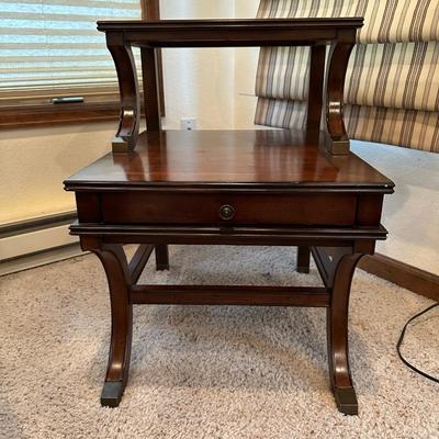 2 TIER END TABLE WITH LAMP