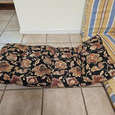 Plantation Pattern Outdoor Cushions  (G-JS)