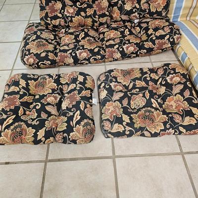 Plantation Pattern Outdoor Cushions  (G-JS)