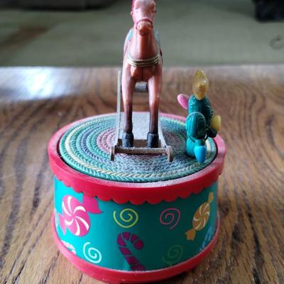 Looney tunes Music Box