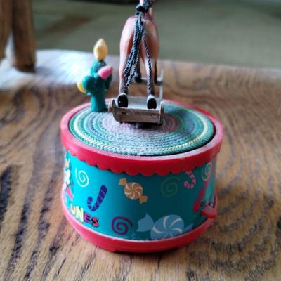 Looney tunes Music Box