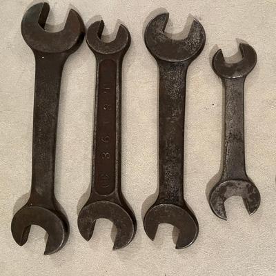 Lot of antique wrenches