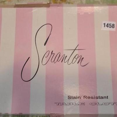Vintage Scranton Lace Table Cloth