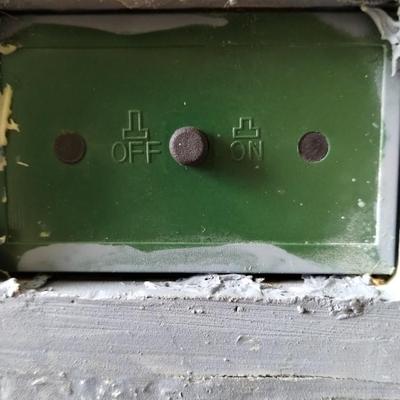 Solar powered outdoor bird decor