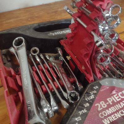Huskey 28 Pc Set of Standard and Metric Combination Wrench Set