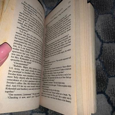 8 Books By Author Nora Roberts