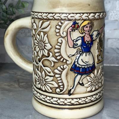 Vintage 1982 FTDA Bavaria Folk Dancers Floral Embossed Beer Stein Mug