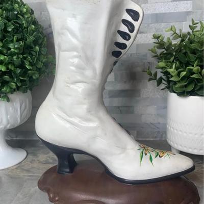 Atlantic Mold Vintage Ceramic boot