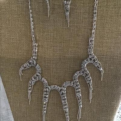 Matching Set Necklace with Earring New