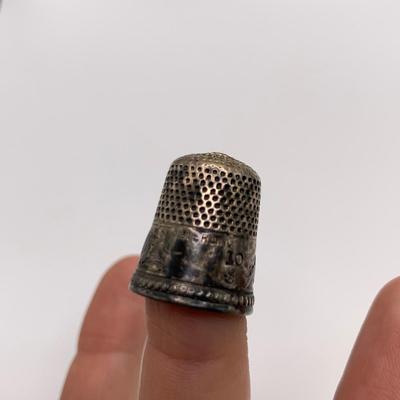 Evans Nickel Silver Cigarette Case with Vintage Thimbles & Screw Back Earrings (B2-HS)