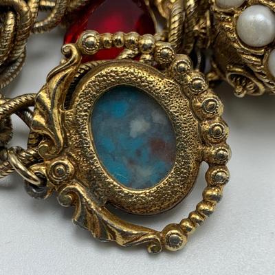 Vintage Chunky Gold Charm Bracelet (B2-HS)