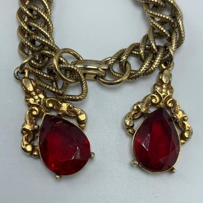 Vintage Chunky Gold Charm Bracelet (B2-HS)