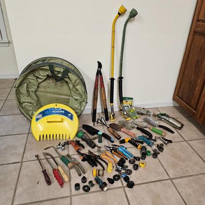 Assorted Hand Garden Tools + More (G-JS)