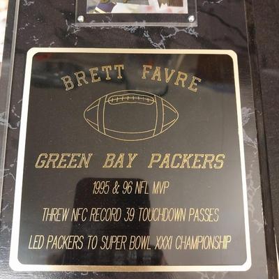 BRETT FAVRE PHOTO AND TRADING CARD PLAQUE
