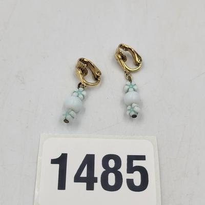 Vintage Clip On Earrings