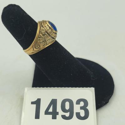 1960 10K Gold Class Ring